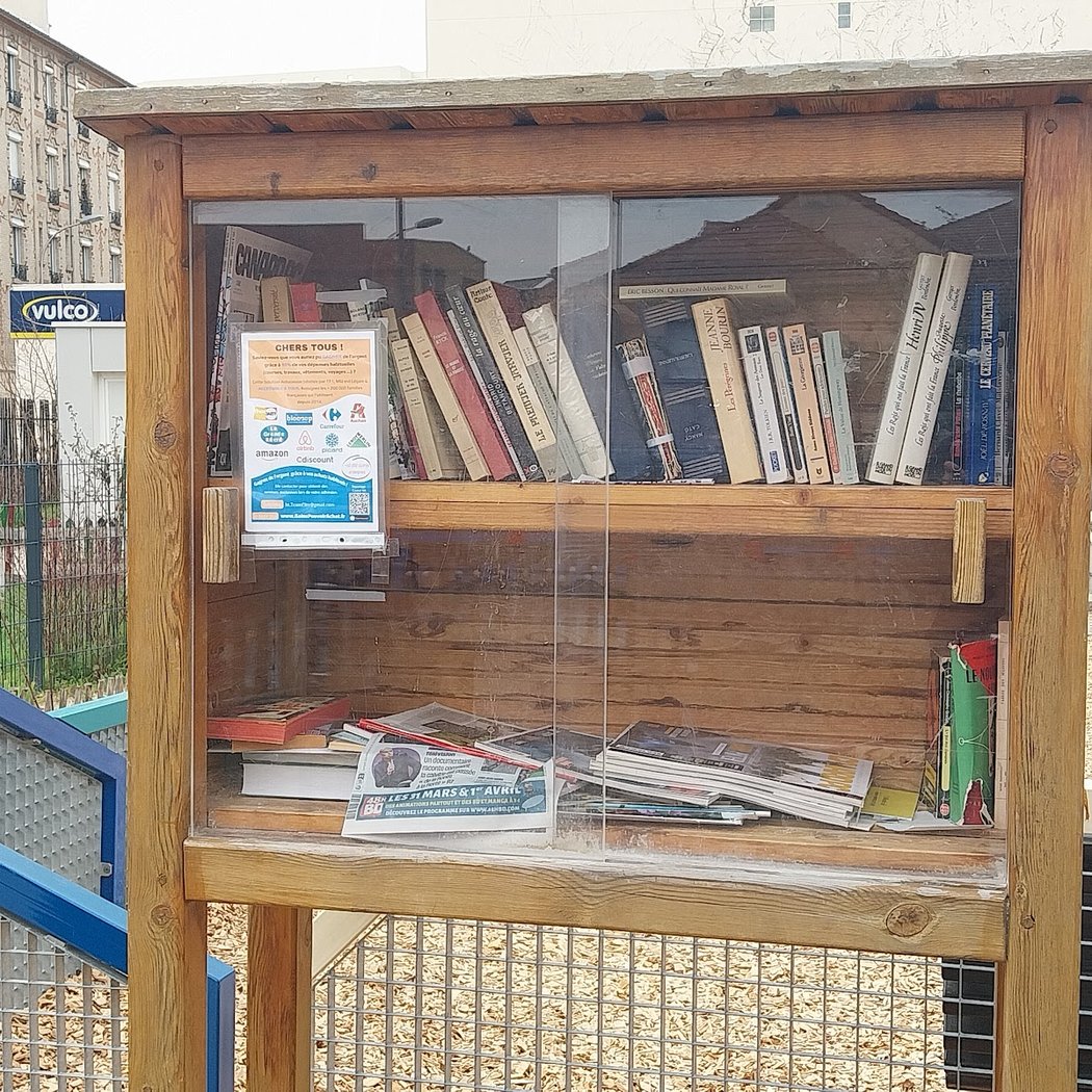 Boîte à livres 1